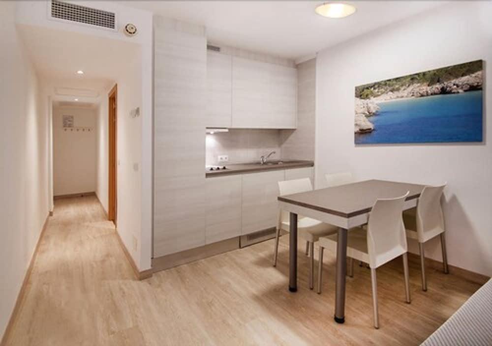 Apartamentos Sol Y Vera Magaluf  Bagian luar foto