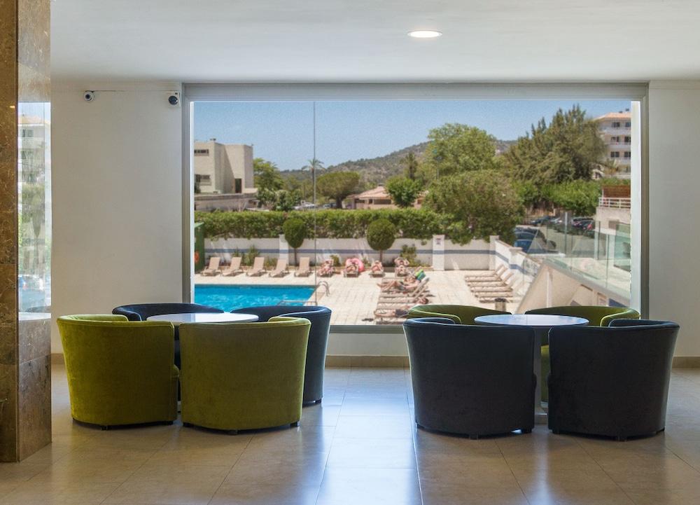 Apartamentos Sol Y Vera Magaluf  Bagian luar foto