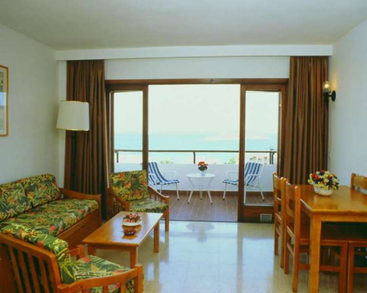 Apartamentos Sol Y Vera Magaluf  Bagian luar foto