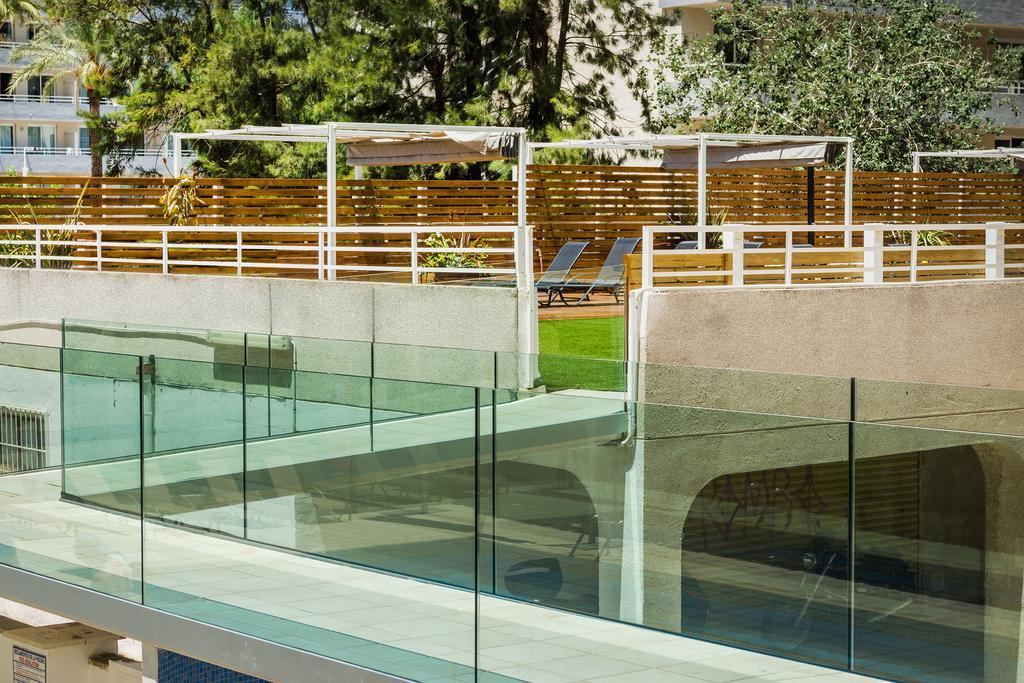 Apartamentos Sol Y Vera Magaluf  Bagian luar foto