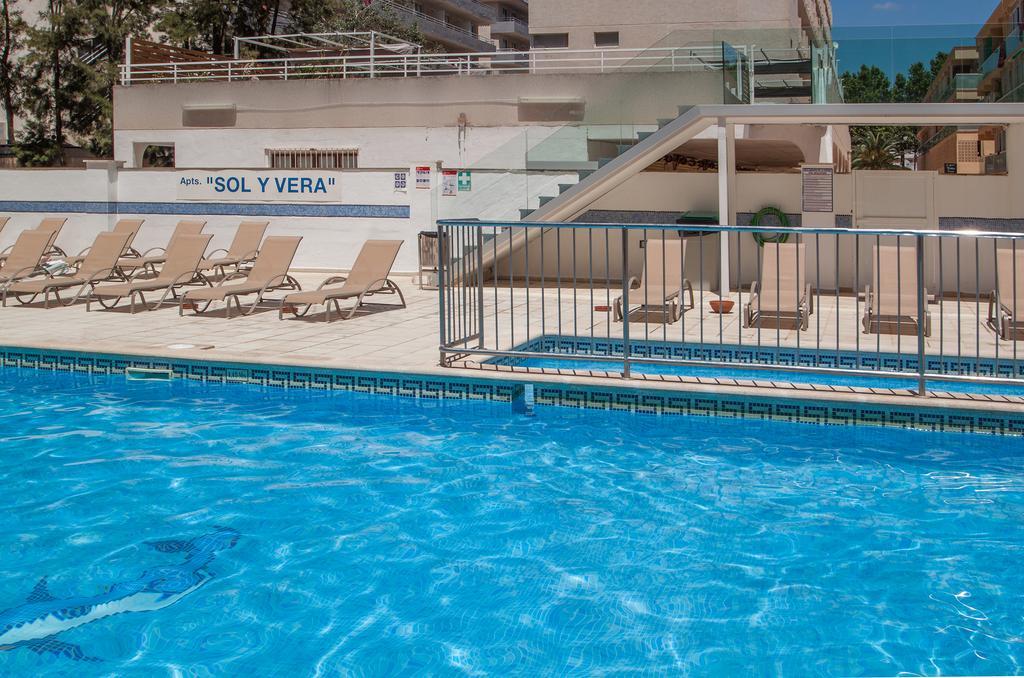 Apartamentos Sol Y Vera Magaluf  Bagian luar foto