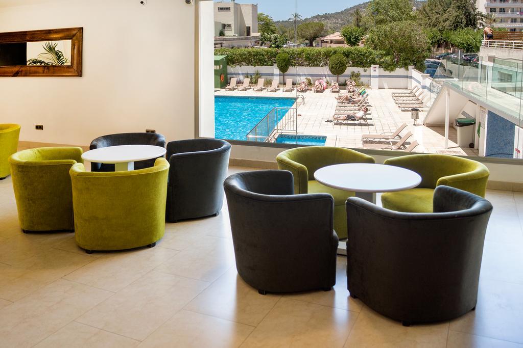 Apartamentos Sol Y Vera Magaluf  Bagian luar foto