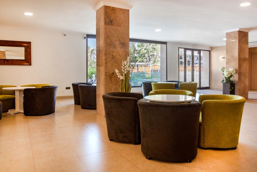 Apartamentos Sol Y Vera Magaluf  Bagian luar foto