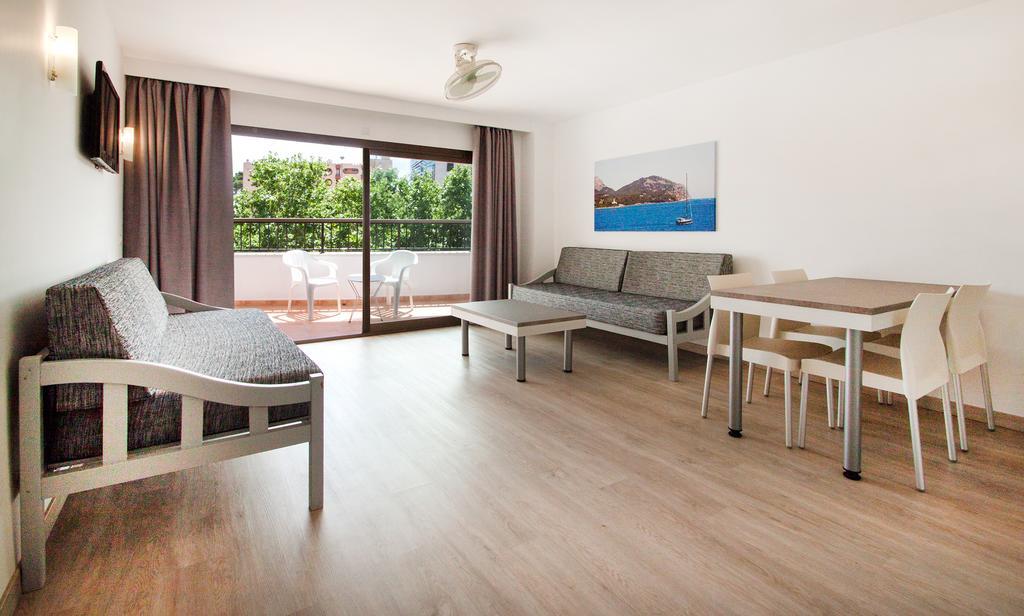 Apartamentos Sol Y Vera Magaluf  Ruang foto